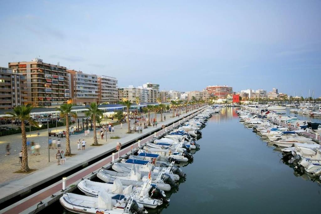 Santa Pola Con Tres Dormitorios Playa Levante Exterior photo