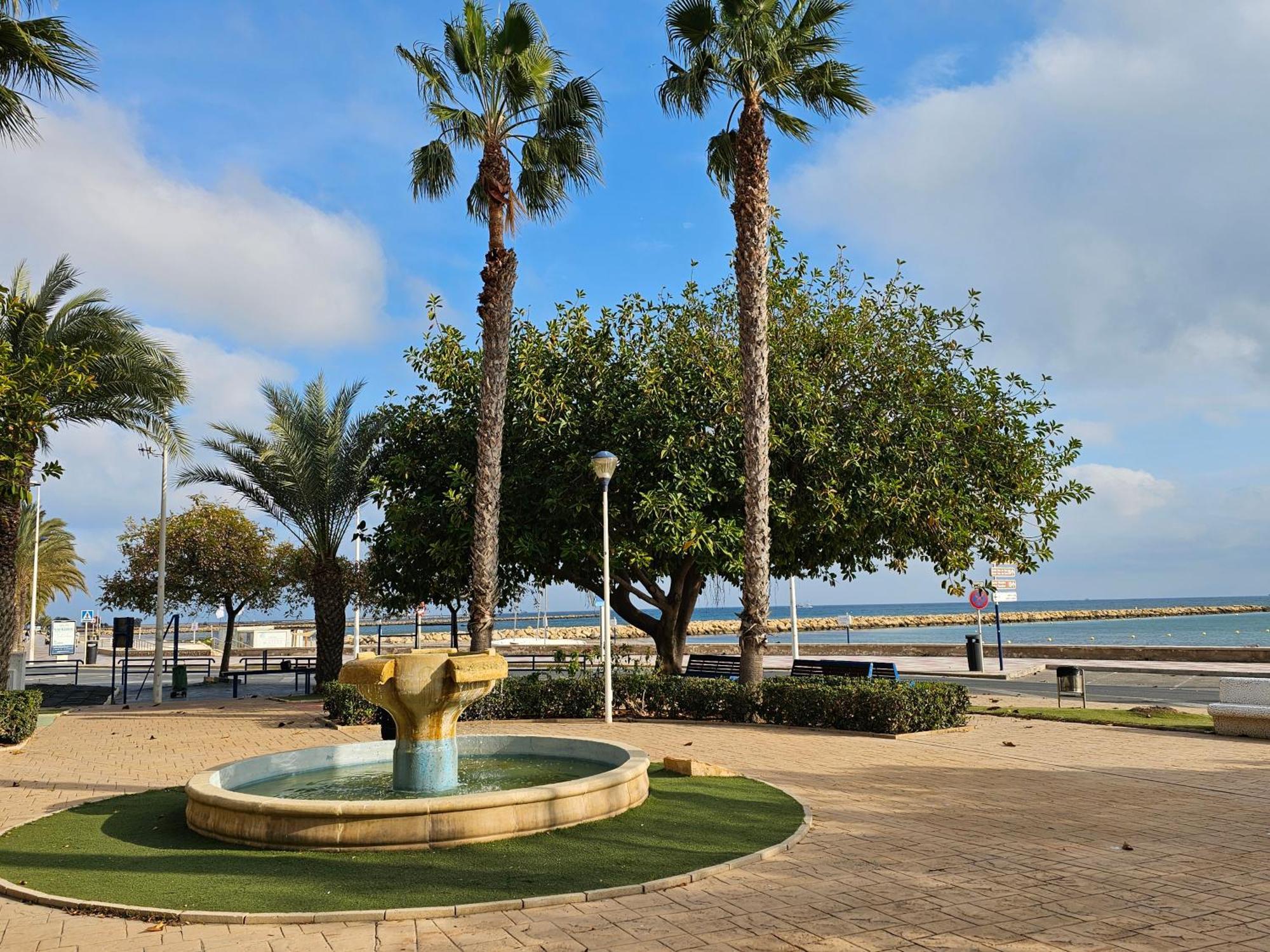 Santa Pola Con Tres Dormitorios Playa Levante Exterior photo